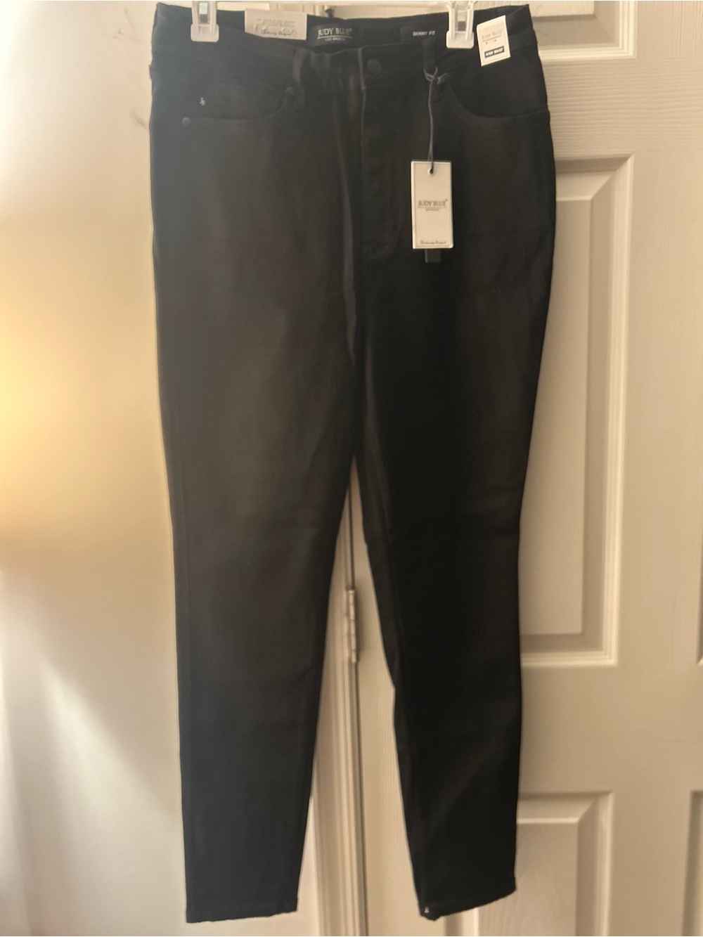 Judy Blue Black Women's Skinny Jeans - Picture 4 of 10